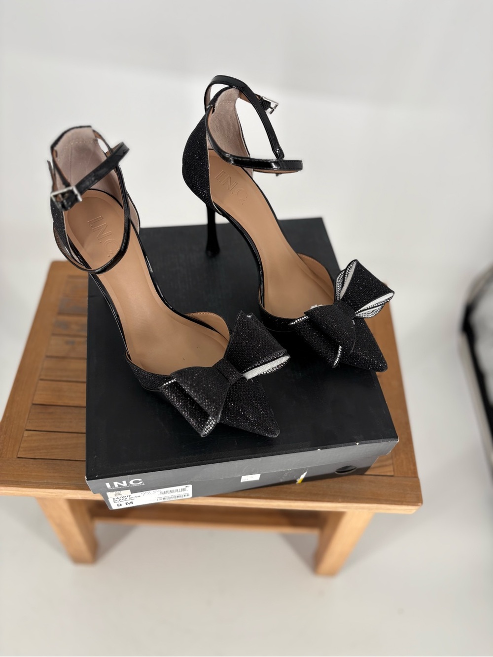 New INC International Concepts Black Glitter Pointed Toe Ankle-Strap size 9 M